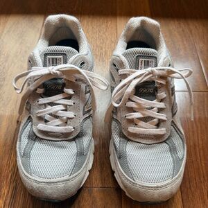 New Balance 990v4 Light Gray Sneakers Men’s Size 5.5